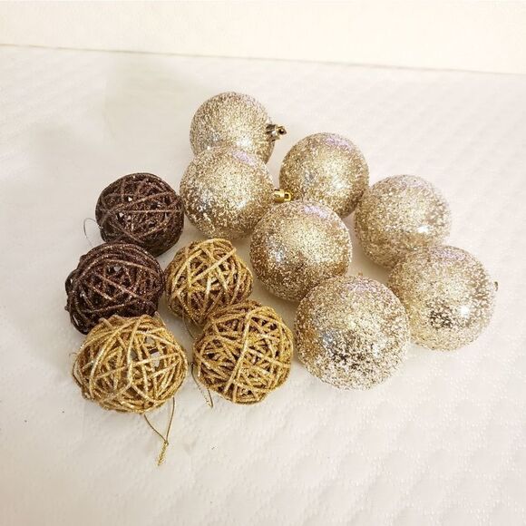 Golden Christmas 12 Ornaments Lot - Picture 2 of 7